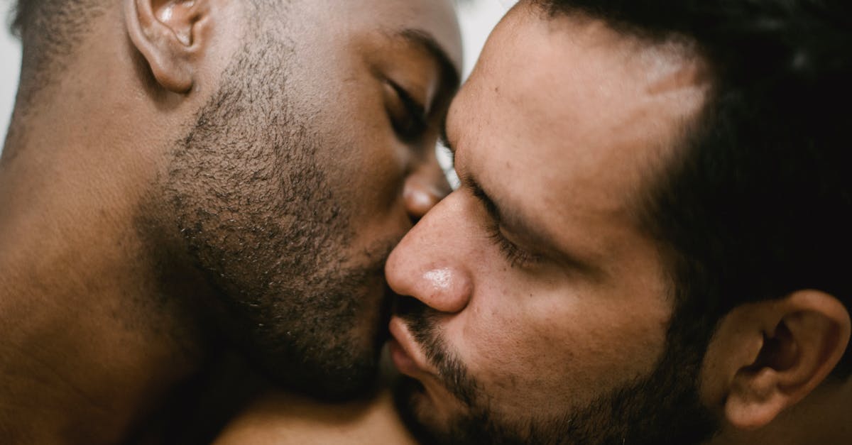 découvrez les habitudes qui attirent l'amour et favorisent des relations épanouissantes. apprenez à cultiver la positivité, à renforcer votre confiance en vous et à développer des connexions authentiques. transformez votre vie amoureuse grâce à des pratiques simples et efficaces.