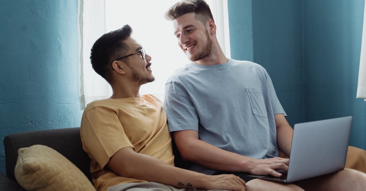 découvrez les endearments, ces douces appellations qui renforcent les liens affectifs. apprenez comment exprimer votre tendresse à travers des mots chéris et créez des moments inoubliables avec vos proches.