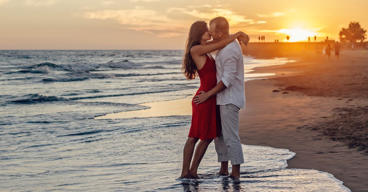 découvrez l'essence de l'amour et de la tendresse avec notre exploration du baiser. de ses significations culturelles aux différentes façons de l'exprimer, plongez dans cet acte intime qui unit les cœurs et crée des souvenirs inoubliables.