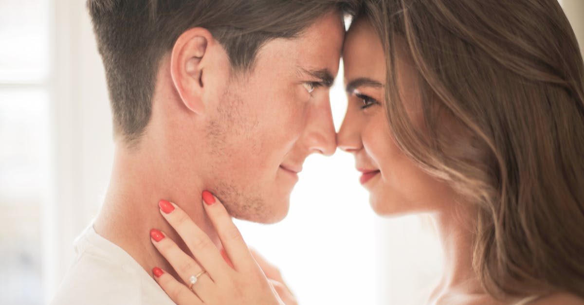 découvrez les nuances de l'intimité, un voyage au cœur des relations humaines. explorez ses dimensions émotionnelles, physiques et psychologiques, et apprenez comment favoriser des connexions profondes et authentiques.