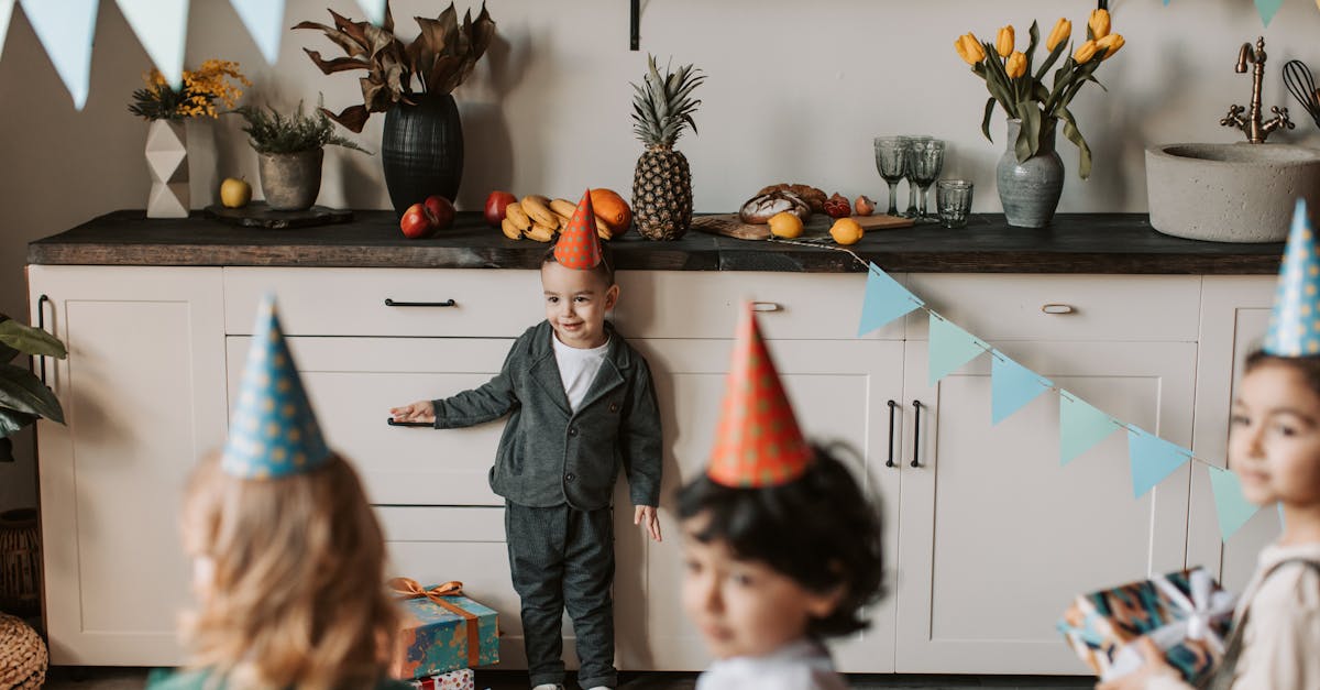 découvrez une sélection unique de cadeaux d'anniversaire qui raviront vos proches. que ce soit pour un ami, un membre de la famille ou un collègue, trouvez l'idée parfaite pour célébrer cette journée spéciale avec des présents mémorables et originaux.