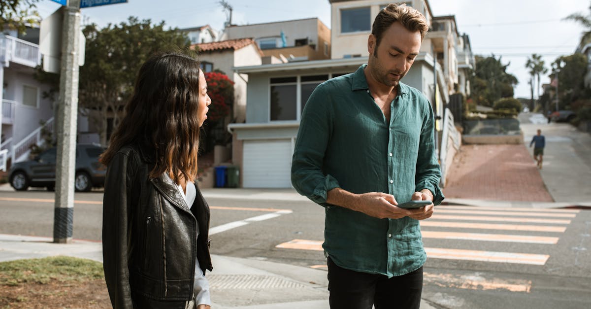 découvrez les dynamiques de relation, explorez les interactions humaines et apprenez à mieux comprendre les liens affectifs qui façonnent nos vies. des conseils pratiques pour améliorer vos relations personnelles et professionnelles.