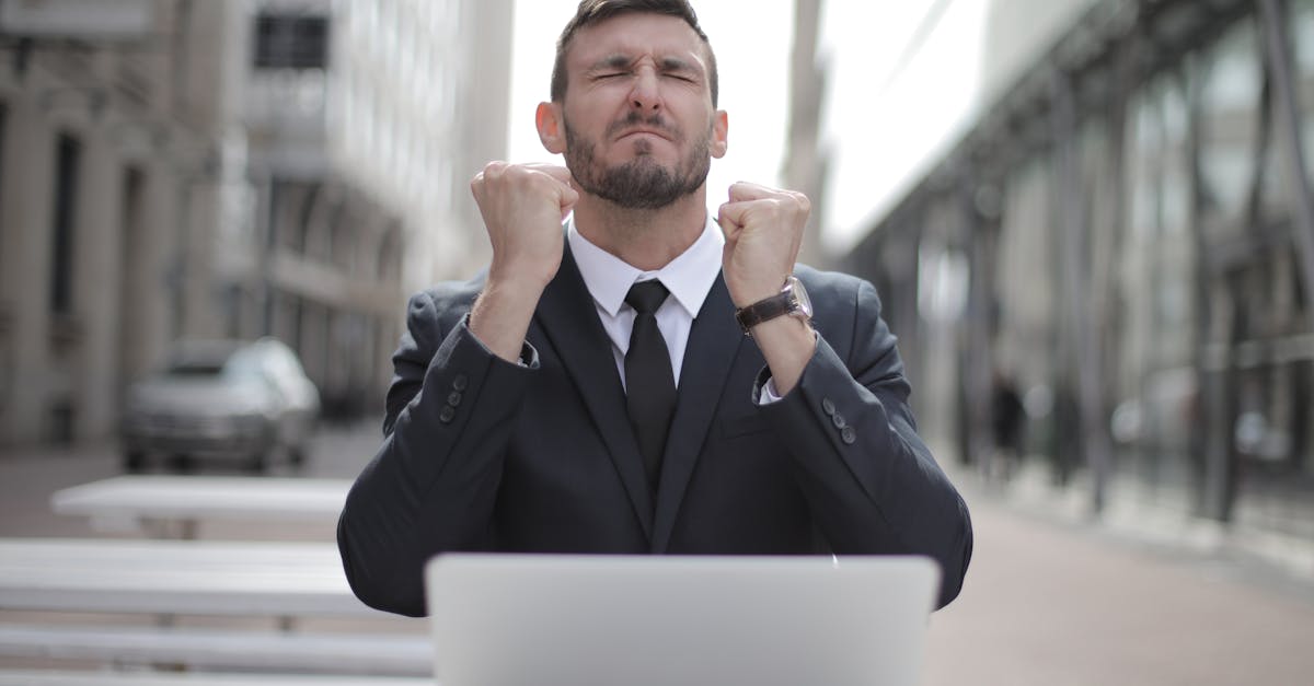 découvrez les clés de la confiance en soi et apprenez à renforcer votre estime personnelle pour atteindre vos objectifs. explorez des conseils pratiques et des stratégies efficaces pour cultiver la confiance au quotidien.