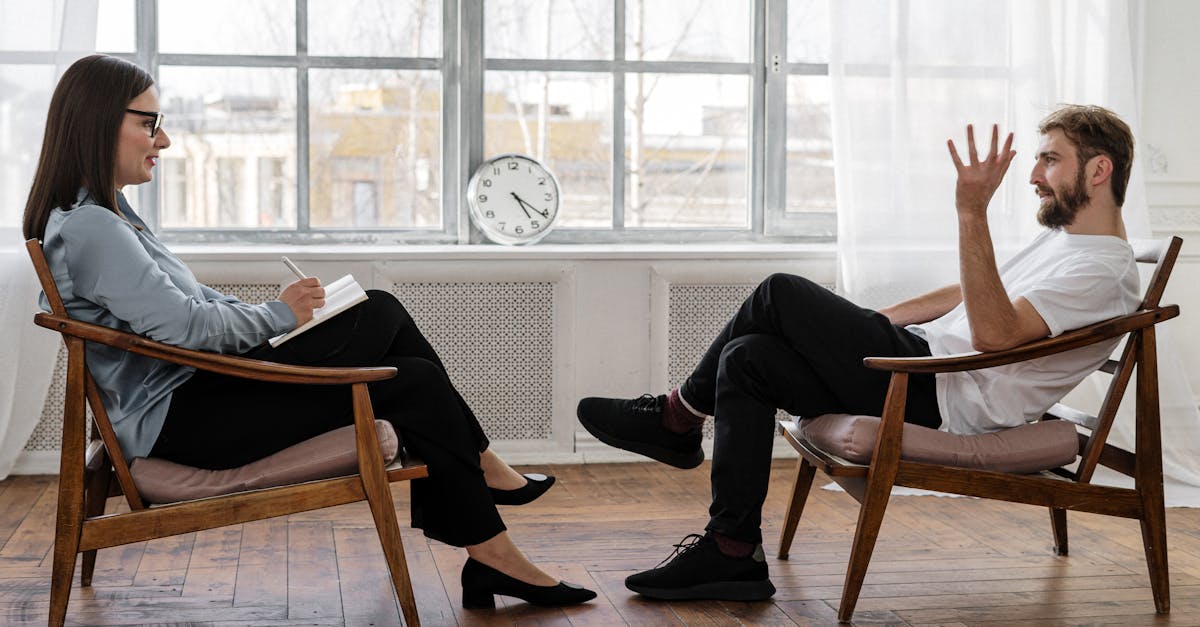 découvrez les subtilités de la psychologie masculine : explorez les émotions, les comportements et les motivations des hommes. apprenez à mieux comprendre les défis et les dynamiques relationnelles qui influencent leur psyché.