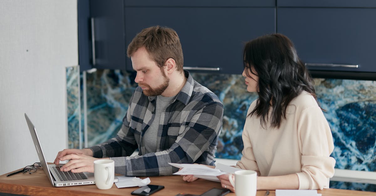découvrez les dynamiques relationnelles : explorez les différentes interactions, les émotions et les comportements qui façonnent vos relations amicales, familiales et amoureuses. apprenez à mieux comprendre les autres et à renforcer vos liens.