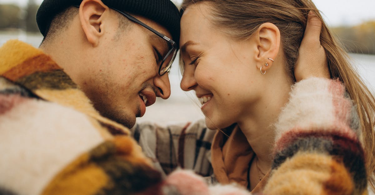 découvrez les schémas relationnels qui façonnent nos interactions et apprenez à identifier les modèles récurrents dans vos relations personnelles. explorez comment ces dynamiques influencent vos liens affectifs et comment les transformer pour favoriser des relations plus saines.