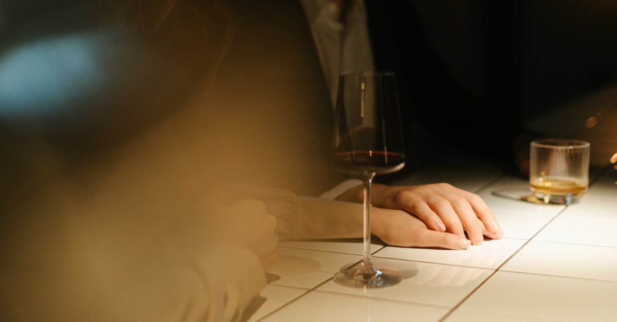 découvrez l'art de la séduction : conseils, techniques et astuces pour charmer et captiver ceux qui vous entourent. que ce soit en amour ou au quotidien, apprenez à révéler votre charisme et à créer des connexions inoubliables.